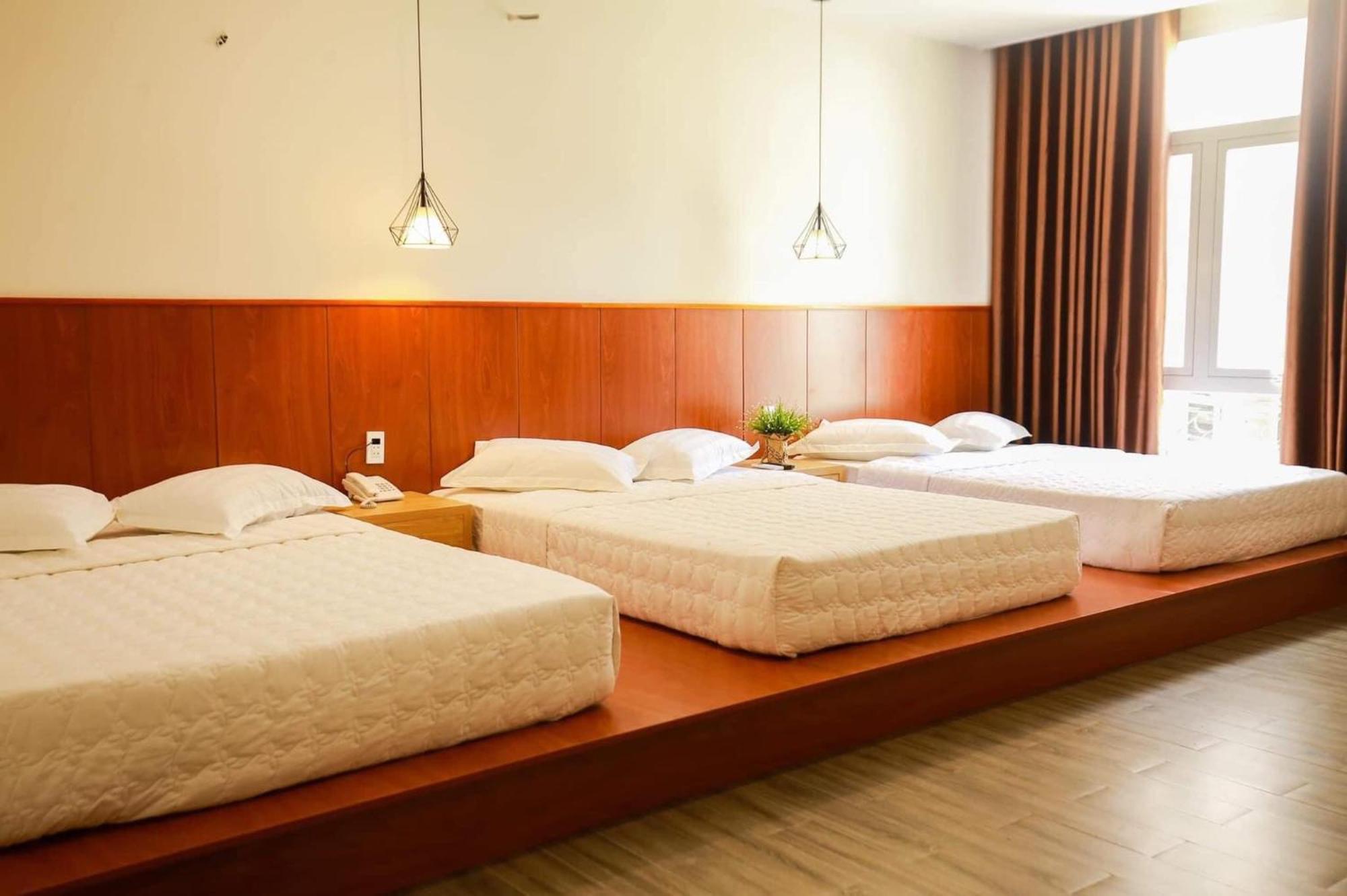 Hoang Bach Hotel 头顿 外观 照片